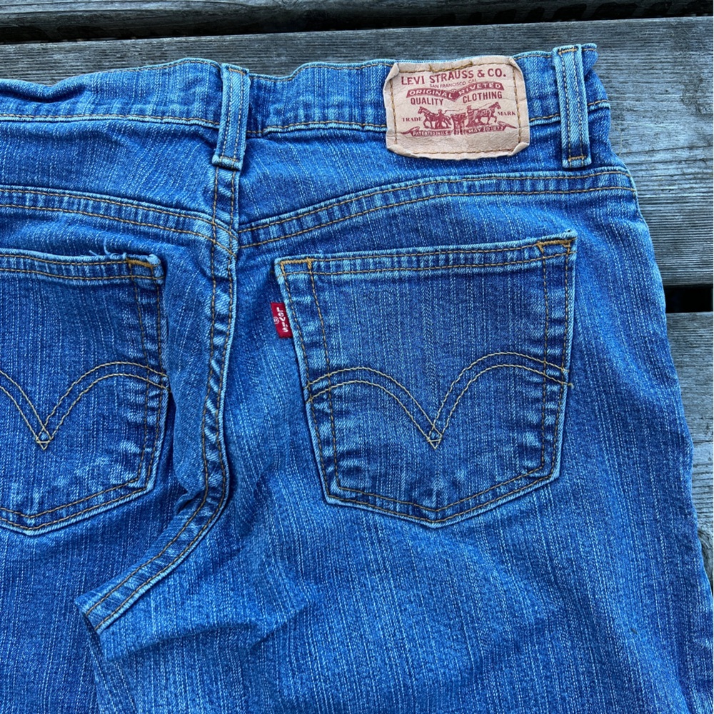Levi’s 550 Relaxed Bootcut Blue Jeans 31 x 29 Button Zip Fly GUC